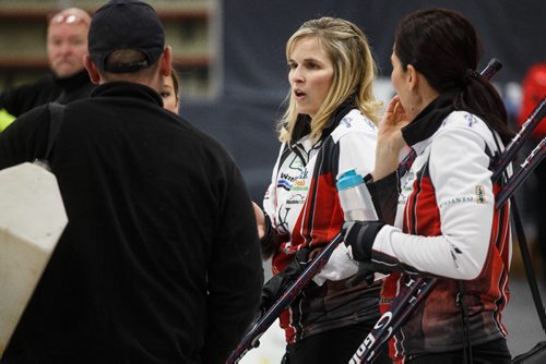 MIKE DEAL / WINNIPEG FREE PRESS
Skip Jennifer Jones (centre) talks to Greg Ewasko the provincial ice technician (left) and Jill Officer (right) during practice Tuesday afternoon prior to the start of the 2017 Manitoba Scotties at the Eric Coy Arena. The winner will represent Manitoba at the national Scotties Tournament of Hearts in St. Catharines, ON in February.
170124 - Tuesday, January 24, 2017.
