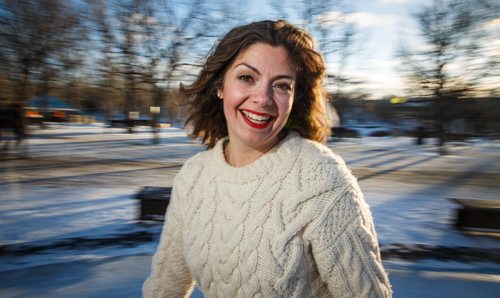 MIKE DEAL / WINNIPEG FREE PRESS
Lindsay Somers is a lifestyle coach who will be hosting a lunch time skate date on Friday at The Forks.
170125 - Wednesday, January 25, 2017.