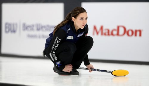 TREVOR HAGAN / WINNIPEG FREE PRESS
Briane Meilleur throws a rock while playing against the Cheryl Reed rink during draw 3 of the Scotties Tournament of Hearts, Wednesday, January 25, 2017.