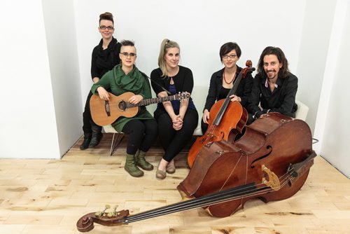 MIKE DEAL / WINNIPEG FREE PRESS
(from left) ASL interpreter Darla Stewart, Singer/Songwriter Raine Hamilton, ASL interpreter Brittany Toews, Cellist Natanielle Felicitas and Upright Bassist Quintin Bart during a recording of a Winnipeg Free Press Exchange Sessions at Hut K.
170111 - Thursday, January 26, 2017.