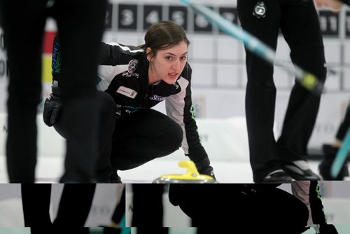 RUTH BONNEVILLE / WINNIPEG FREE PRESS

Beth Peterson and her teammates play against Kerri Einarson in the Scotties Tournament at Eric Coy Arena Thursday evening.  

 Jan 26, 2017