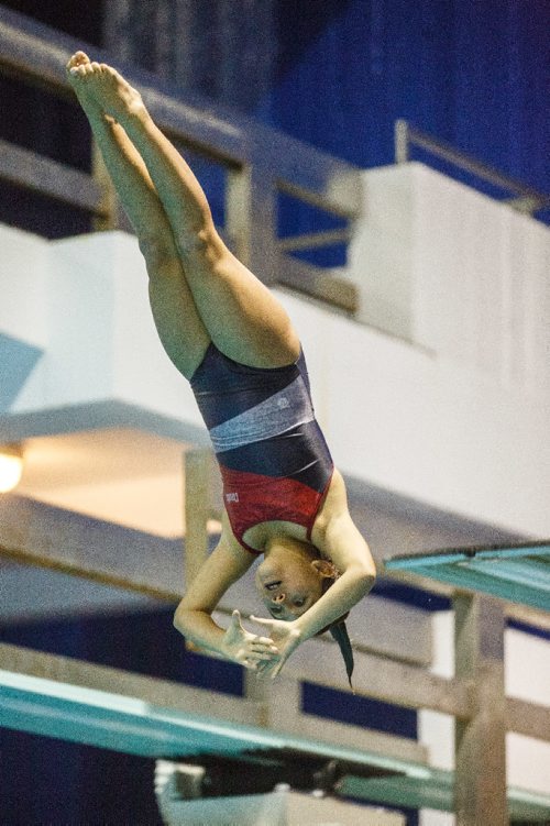 MIKE DEAL / WINNIPEG FREE PRESS
Maria Salome Zapata from Colombia dives off the three meter board during The Polar Bear Classic diving competition at Pan Am Pool Sunday.
170129 - Sunday, January 29, 2017.