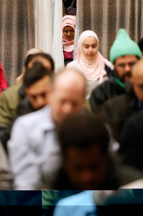 JOHN WOODS / WINNIPEG FREE PRESS
About 400 people gathered for a special prayer service for victims of the Quebec mosque shooting at the Waverley Grand Mosque Monday, January 30, 2017.