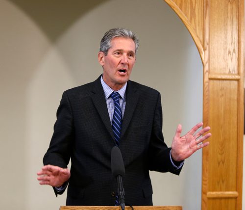 WAYNE GLOWACKI / WINNIPEG FREE PRESS

Premier Brian Pallister speaks to reporters after meeting with local Muslim leaders at the Winnipeg Grand Mosque Tuesday.  Larry Kusch  story. Jan.31  2017