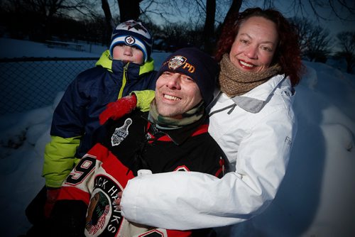 JOHN WOODS / WINNIPEG FREE PRESS
Richard Blyth with his wife Tracy Zimmerman and son Dylan, 11 are photographed in a local park Tuesday, January 31, 2017. Blyth received a kidney transplant Oct 26/16.