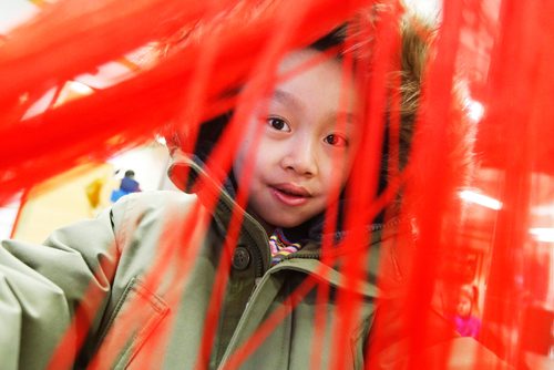 JOHN WOODS / WINNIPEG FREE PRESS
Jiahong Zhu, 6 photographed at the Chinese New Year celebration at the Chinese Cultural  Centre Sunday, February 5, 2017.