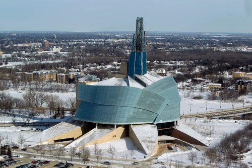 BORIS MINKEVICH / WINNIPEG FREE PRESS
Photos of the city taken from the Prairie 360 restaurant, formerly known as Revolving Restaurant (Fort Garry Place/Garry Street). Canadian Museum for Human Rights. Feb. 8, 2017