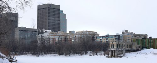 WAYNE GLOWACKI / WINNIPEG FREE PRESS 

Condos along Waterfront Drive and Winnipeg cityscape. Feb. 8  2017