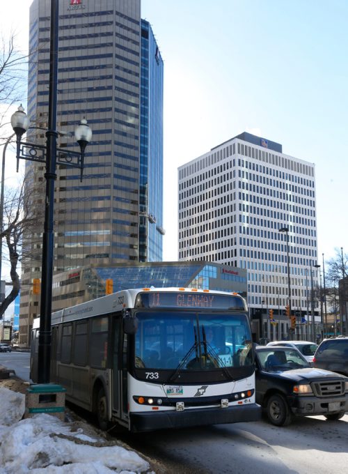 WAYNE GLOWACKI / WINNIPEG FREE PRESS

Winnipeg Transit buses/drivers on Main St Tuesday for safety story.  Feb. 14  2017