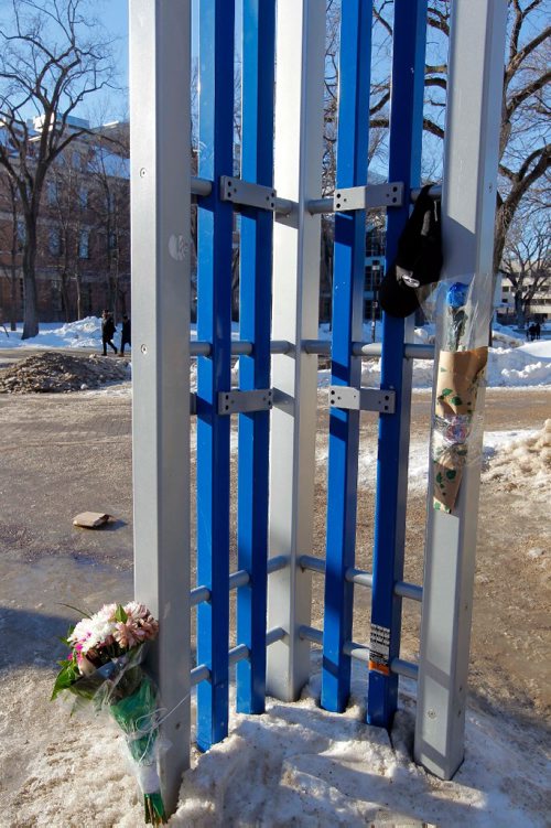 BORIS MINKEVICH / WINNIPEG FREE PRESS
Memorial at the U of M at the bus stop where Winnipeg Transit driver Irvine Jubal Fraser was murdered. Feb. 15, 2017