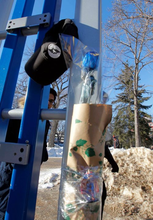 BORIS MINKEVICH / WINNIPEG FREE PRESS
Memorial at the U of M at the bus stop where Winnipeg Transit driver Irvine Jubal Fraser was murdered. Feb. 15, 2017