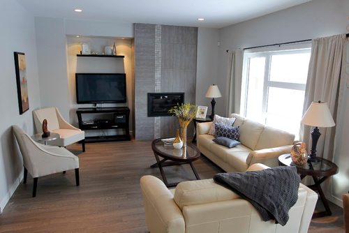 BORIS MINKEVICH / WINNIPEG FREE PRESS
50 Wainwright Crescent in River Park South. Ventura Custom Homes. Back living area. Feb. 16, 2017