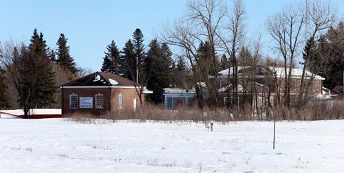 WAYNE GLOWACKI / WINNIPEG FREE PRESS
The closed Noyes, Mn. border closing is a location refugee claimants are dropped off at and after short walk are in Emerson, Mb. This photo was taken from Emerson .  Bill Redekop story.  Feb. 17  2017