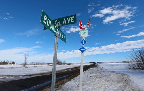 .WAYNE GLOWACKI / WINNIPEG FREE PRESS

The street sign in Emerson,MB. near the U.S. border . Bill Redekop story Feb. 17  2017