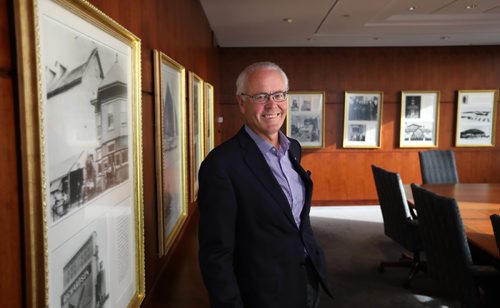 RUTH BONNEVILLE / WINNIPEG FREE PRESS

49.8 Portraits of  Hartley Richardson in the boardroom on the 30th floor of the Richardson Building. The interview is for Manitoba150 project,  story is on the provinces business and innovation sector.
See Kelly Tayor's story. 
Feb 17, 2017
