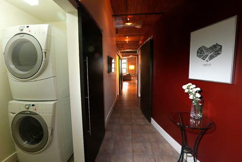 WAYNE GLOWACKI / WINNIPEG FREE PRESS

Homes.  At left is the laundry room in the condo in 181 Bannatyne Avenue (suite 302) in the Exchange District.  The contact is realtor Sherri Baldwin. Todd Lewys story. Feb. 21  2017