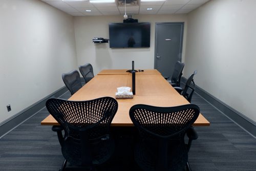 WAYNE GLOWACKI / WINNIPEG FREE PRESS

One of the two new Immigration and Refugee Board of Canada hearing rooms in the Victory Building at 269 Main St. in Winnipeg.  Feb. 22   2017