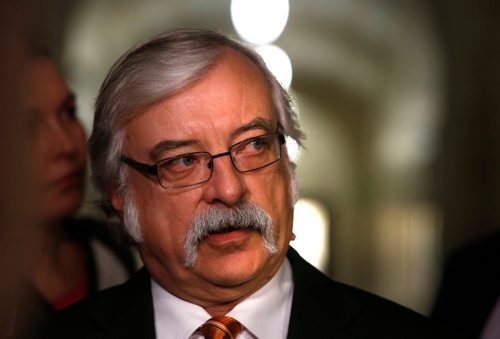 WAYNE GLOWACKI / WINNIPEG FREE PRESS

Tom Lindsey Flin Flon NDP MLA after question period Wednesday in the Manitoba Legislature.   Nick Martin/ Larry Kusch Story    March 1   2017