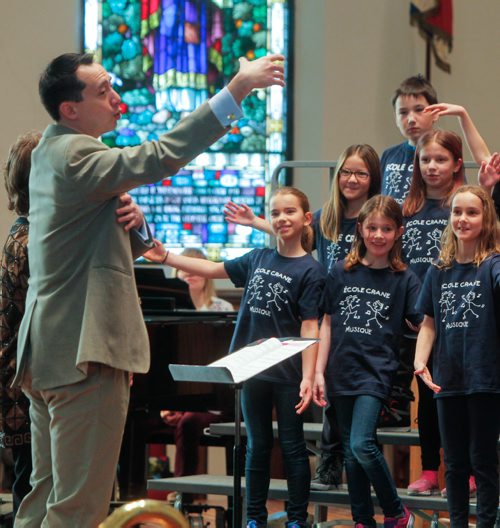 BORIS MINKEVICH / WINNIPEG FREE PRESS
STANDUP - The Winnipeg Music Festival is in it's 99th year. Westminster United Church (745 Westminster Ave.) 10 a.m., 12:30 p.m. kindergarten school chorus. Ecole Crane Chorale grade 2/3s get some tips from adjudicator Nathan Poole after they performed their two songs. Kids have media permissions but didn't want names (This from teacher with group). The school choir director Marion Davey is behind the adjudicator. March 3, 2017 170303