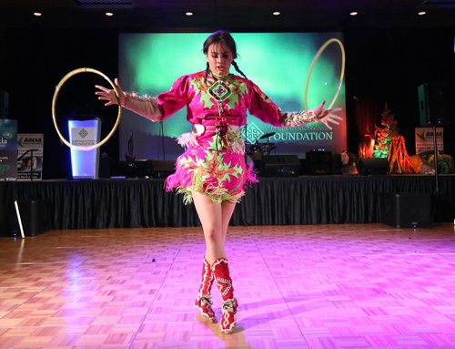 JASON HALSTEAD / WINNIPEG FREE PRESS

Shawnee Handel from the Aboriginal School of Dance performs on March 4, 2017 at the Health Sciences Centre Savour Canada Wine and Food Experience at the RBC Convention Centre Winnipeg. (See Social Page)