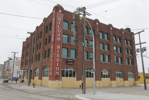 BORIS MINKEVICH / WINNIPEG FREE PRESS
NEWS - Siloam Mission building 300 Princess St. mug shot. March 7, 2017 170307