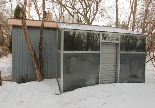 BORIS MINKEVICH / WINNIPEG FREE PRESS
HOMES - 110 Wildwood Park. Resale home. Back shed/greenhouse. Todd Lewys story. March 7, 2017 170307