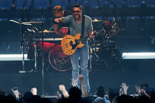 JOHN WOODS / WINNIPEG FREE PRESS
Eric Church performs in Winnipeg Tuesday, March 7, 2017. 
