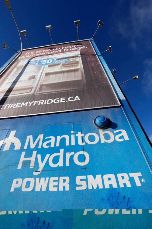 WAYNE GLOWACKI / WINNIPEG FREE PRESS

 Manitoba Hydro Power Smart advertisement on the the side of the Manitoba Hydro building on Portage Ave. and St James Street. Larry Kusch  story  March 8    2017