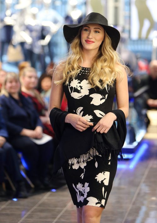 JASON HALSTEAD / WINNIPEG FREE PRESS

A model shows off Tan Jay Black and White collection styles at the Nygard fashion show on March 17, 2017 at the Nygard Fashion Park store on Kenaston Boulevard. More than 450 people attended the show which previewed new spring fashions and raised funds for CancerCare Manitoba to support breast cancer research.