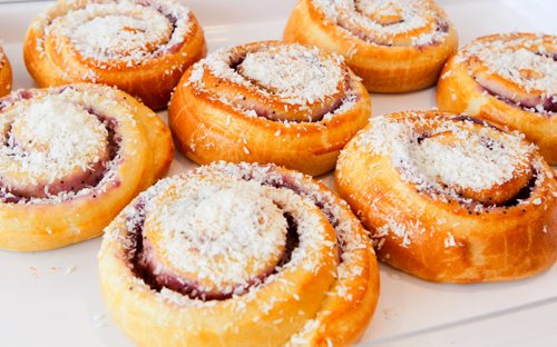 BORIS MINKEVICH / WINNIPEG FREE PRESS
RESTO - The Thaw Bakery on Pembina Highway. Taro Coconut Brioche. ALISON GILLMOR STORY. March 16, 2017 170316