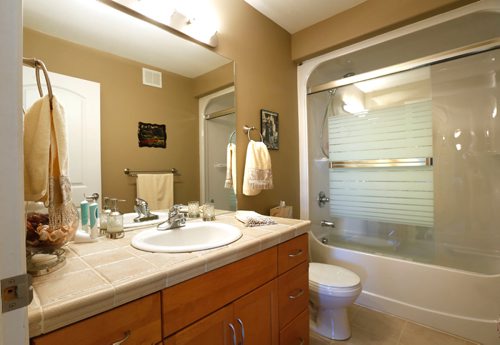 WAYNE GLOWACKI / WINNIPEG FREE PRESS

Homes. The bathroom on the second floor at 873 Hector Avenue in Crescentwood. The realtor is Ed Dale Jr. 
Todd Lewys Story March 21    2017