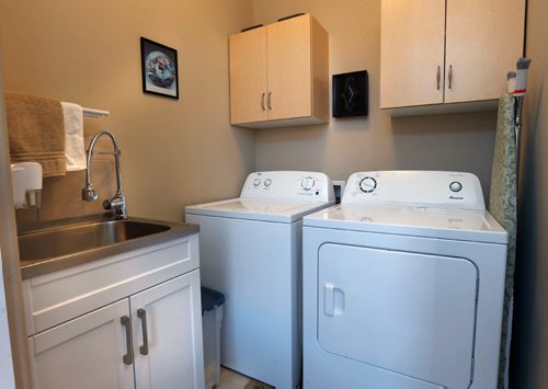 WAYNE GLOWACKI / WINNIPEG FREE PRESS

Homes. The main floor laundry room at 873 Hector Avenue in Crescentwood. The realtor is Ed Dale Jr. 
Todd Lewys Story March 21    2017