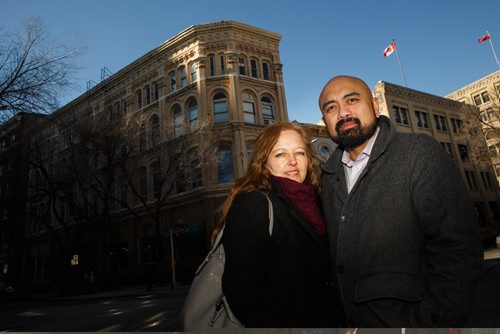 MIKE DEAL / WINNIPEG FREE PRESS
Rodell Bautista and his wife Jennifer in Winnipeg's Exchange District.
170321 - Tuesday, March 21, 2017.