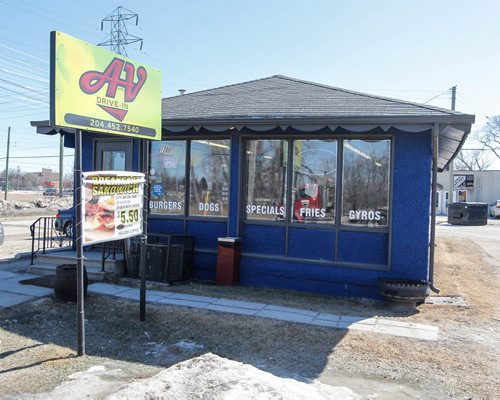 BORIS MINKEVICH / WINNIPEG FREE PRESS
ENT - Top burger places in town. A and V Drive-In. 1200 Chevrier Boulevard. David Sanderson story.  March 21, 2017 170321
