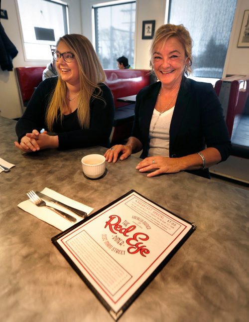 WAYNE GLOWACKI / WINNIPEG FREE PRESS

This City/Sunday. At right,  Janet Bauer with her step daughter Sarah Bauer in their  Red Eye Diner, 3132 Main Street.  David Sanderson story    March 24    2017