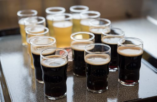 DAVID LIPNOWSKI / WINNIPEG FREE PRESS
Guests sample: smoked bone broth, nutty kernels, cocoa crémeux as well as beer from Torque Brewery and Farmery Brewery during a presentation at RRCs Paterson GlobalFoods Institute Friday March 31, 2017.