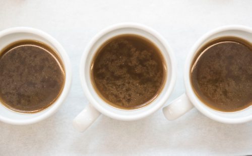 DAVID LIPNOWSKI / WINNIPEG FREE PRESS
Guests sample: smoked bone broth, nutty kernels, cocoa crémeux as well as beer from Torque Brewery and Farmery Brewery during a presentation at RRCs Paterson GlobalFoods Institute Friday March 31, 2017.