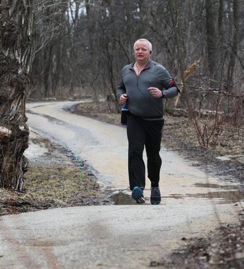 RUTH BONNEVILLE  / WINNIPEG FREE PRESS

ENT Front: Jeff Rogers runs through Assiniboine Park recently.  Rogers tried and failed quitting smoking 17 times. When he finally kicked that habit, he packed on weight. Then, he discovered running, and it saved his life. Now 100 lbs lighter, Rogers is one of the clinic coaches for Run to Quit, a Canadian Cancer Society a Running Room initiative that is getting people to butt out by getting their butts in gear. 

March 31, 2017