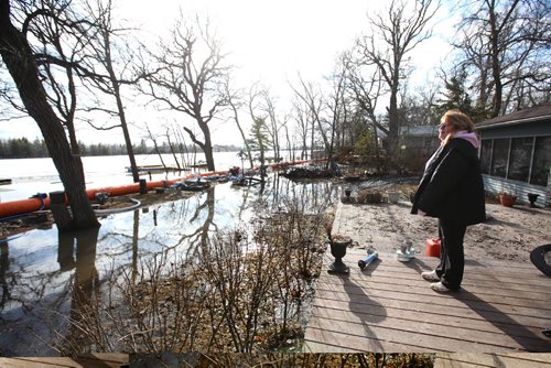 RUTH BONNEVILLE  / WINNIPEG FREE PRESS

Joan Balcaen surveys her front yard on  Chesley cresent in Netley Creek  after staying up all night pumping out water from her home and yard with the help of the volunteer Fire Department.

See Melissa Martin story.


April 01, 2017