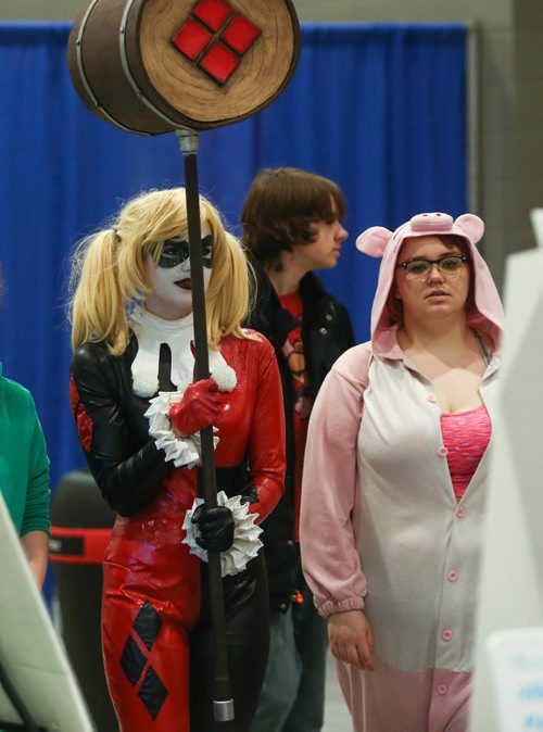 MIKE DEAL / WINNIPEG FREE PRESS
Susanna Hoogmoed (left) and Andi Bradford (right) in costumes during the Manitoba Comic Con at the convention centre Sunday afternoon.
170402 - Sunday, April 02, 2017.