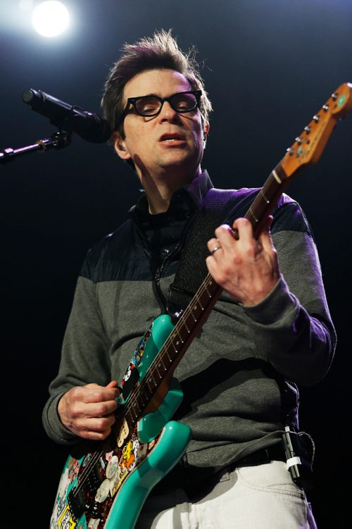 JOHN WOODS / WINNIPEG FREE PRESS
Weezer performs in Winnipeg Sunday, April 2, 2017.