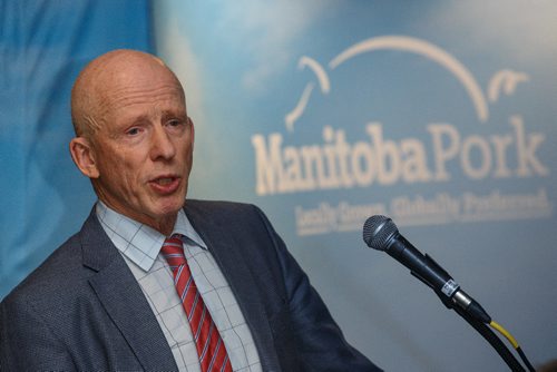 MIKE DEAL / WINNIPEG FREE PRESS
George Matheson, chairman of the The Manitoba Pork Council speaks during its annual meeting at the Fairmont Winnipeg Wednesday.
170405 - Wednesday, April 05, 2017.