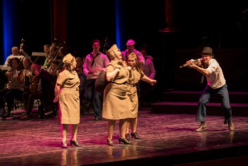DAVID LIPNOWSKI / WINNIPEG FREE PRESS

The cast of South Pacific perform during a media call Friday, April 7, 2017 at the
Centennial Concert Hall.