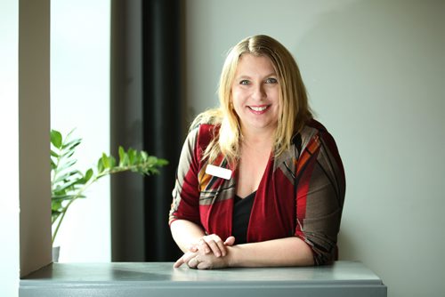 RUTH / BONNEVILLE WINNIPEG FREE PRESS

Joelle Foster, Director of futurpreneur Canada, a mentorship program for 
young enterprise. 
See Jen Zoratti story 

April 7, 2017