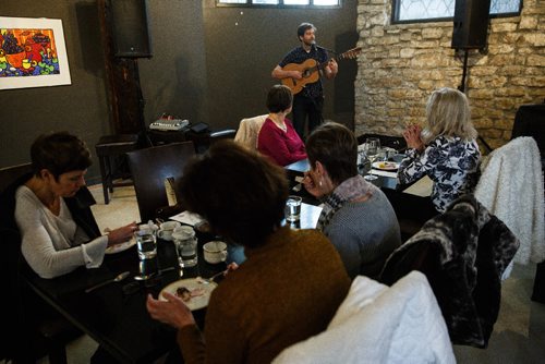 MIKE DEAL / WINNIPEG FREE PRESS
Grant Davidson of Slow Leaves performs during the Sunday Brunch Collective at the Kitchen Sync on Donald Street Sunday afternoon.
170409 - Sunday, April 09, 2017.