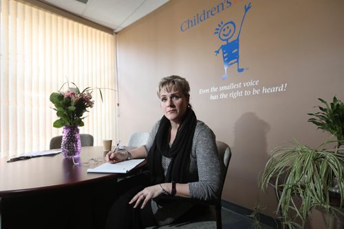 RUTH BONNEVILLE /  WINNIPEG FREE PRESS


Portraits of the newly appointed  Children's Advocate, Daphne Penrose in her office on Portage at the Children's Advocate Office Thursday.   
See Jane Gerster story. 

April 13, 2017