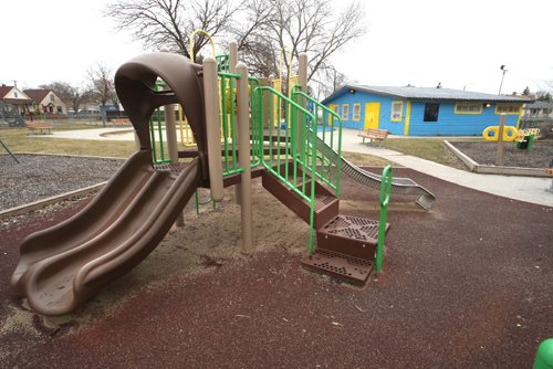 WAYNE GLOWACKI / WINNIPEG FREE PRESS

The play structure in the playground at the corner of Pascoe Ave. and Jordan St.   Aldo Santin  story April 17 2017