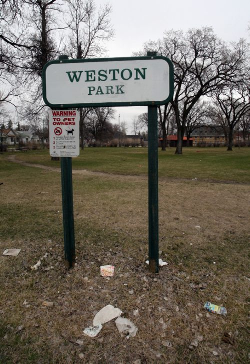 WAYNE GLOWACKI / WINNIPEG FREE PRESS
Weston Park along Logan Ave.    Aldo Santin  story April 17 2017