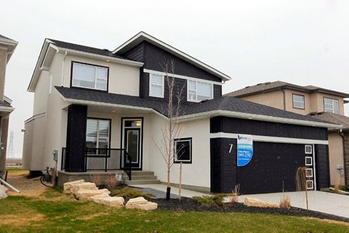 BORIS MINKEVICH / WINNIPEG FREE PRESS
7 Snowberry Circle in Sage Creek. Broadview Homes. Front of home. April 24, 2017