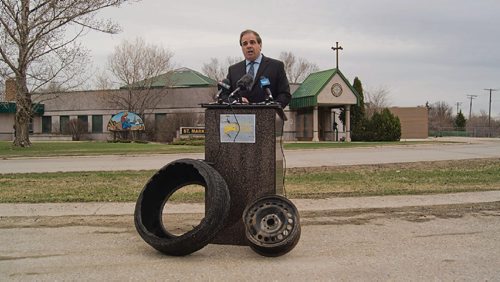 Canstar Community News April 20, 2017 - CAA Manitoba president Mike Mager announces Chevrier Boulevard as the worst urban road in Manitoba, as voted by the public. (DANIELLE DA SILVA/CANSTAR/SOU'WESTER)
